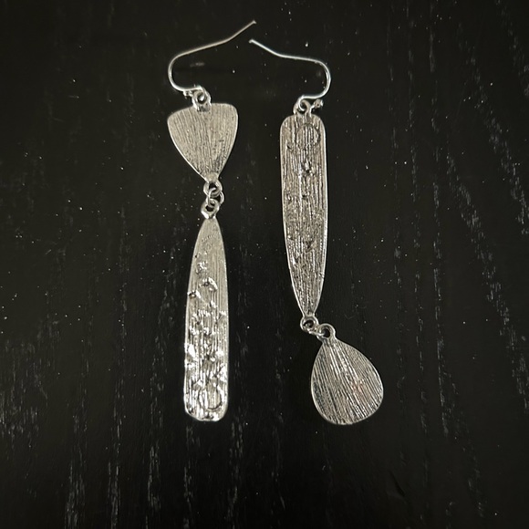 Vintage Antique Drop Earrings Jewelry Hollow Handmade Statement Dangle Earrings - Picture 3 of 3